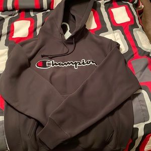 never worn champion hoodie. size is a medium